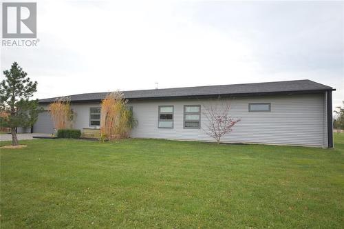 8539 Vance Drive, Lambton Shores, ON - Outdoor