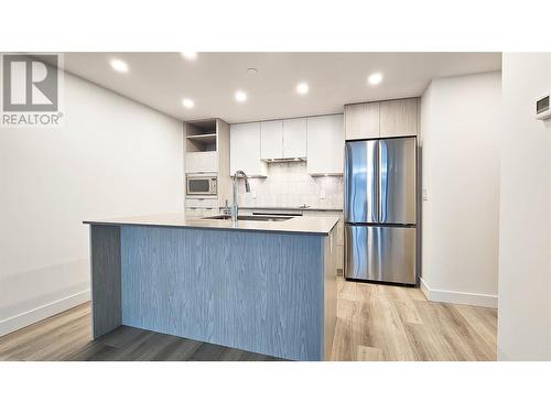 1488 Bertram Street Unit# 3301, Kelowna, BC - Indoor Photo Showing Kitchen