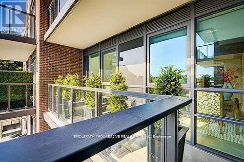 301 - 3 Southvale Drive, Toronto, ON - Outdoor With Exterior