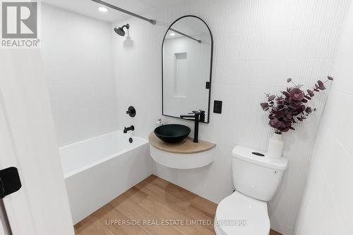 215 Ridley Boulevard, Toronto, ON - Indoor Photo Showing Bathroom