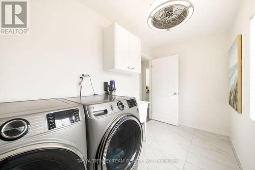 6 Burnham Court, Scugog, ON - Indoor Photo Showing Laundry Room