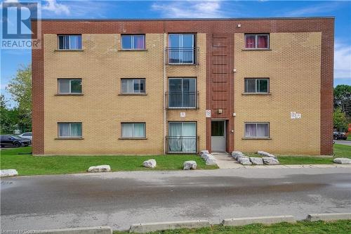 76 Brybeck Crescent Unit# 104, Kitchener, ON - Outdoor