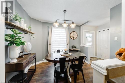 39 Blandford Street Unit# 1, Woodstock, ON - Indoor Photo Showing Dining Room