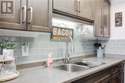 39 Blandford Street Unit# 1, Woodstock, ON - Indoor Photo Showing Kitchen With Double Sink