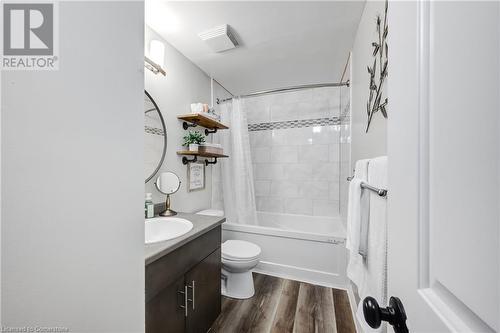 39 Blandford Street Unit# 1, Woodstock, ON - Indoor Photo Showing Bathroom