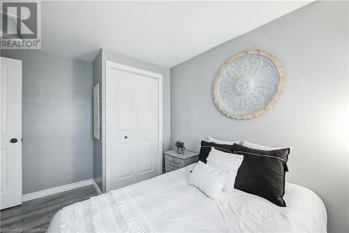 39 Blandford Street Unit# 1, Woodstock, ON - Indoor Photo Showing Bedroom