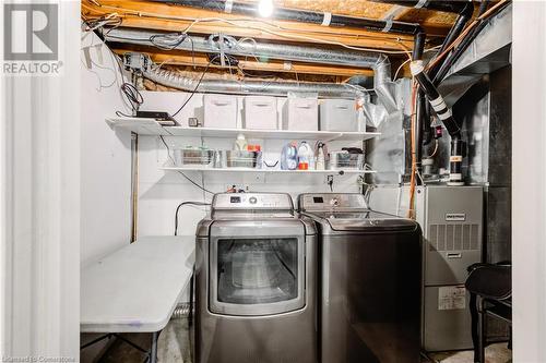 39 Blandford Street Unit# 1, Woodstock, ON - Indoor Photo Showing Laundry Room