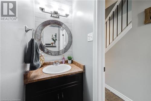 39 Blandford Street Unit# 1, Woodstock, ON - Indoor Photo Showing Bathroom