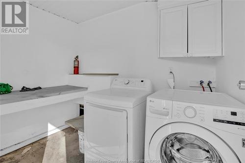 561 Riverside Drive East, Windsor, ON - Indoor Photo Showing Laundry Room