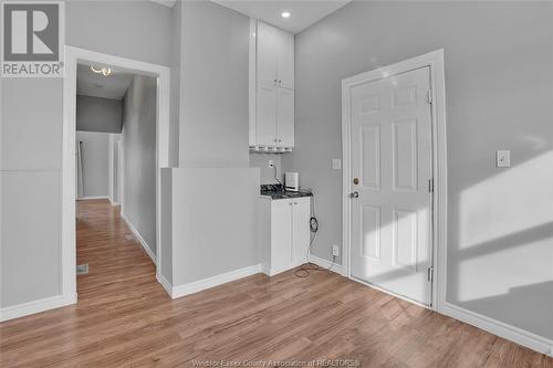 561 Riverside Drive East, Windsor, ON - Indoor Photo Showing Other Room