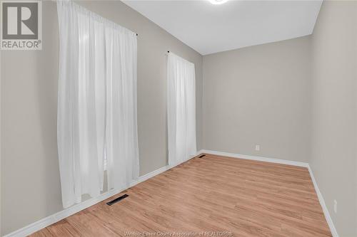 561 Riverside Drive East, Windsor, ON - Indoor Photo Showing Other Room