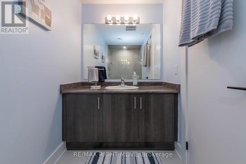 410 - 5 Chef Lane, Barrie, ON - Indoor Photo Showing Bathroom