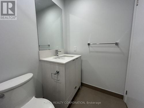 1303 - 4130 Parkside Village Drive, Mississauga, ON - Indoor Photo Showing Bathroom