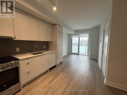 1303 - 4130 Parkside Village Drive, Mississauga, ON - Indoor Photo Showing Kitchen