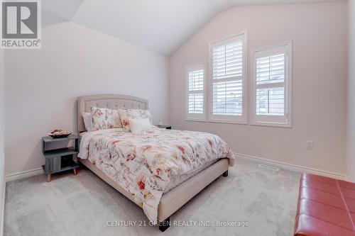 303 Yates Drive, Milton, ON - Indoor Photo Showing Bedroom