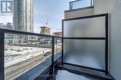 4 - 4030 Parkside Village Drive, Mississauga, ON - Outdoor