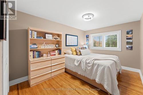 1639 Glen Rutley Circle, Mississauga, ON - Indoor Photo Showing Bedroom