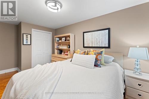 1639 Glen Rutley Circle, Mississauga, ON - Indoor Photo Showing Bedroom