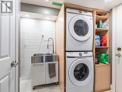 20 - 2 Sir Lou Drive, Brampton, ON - Indoor Photo Showing Laundry Room