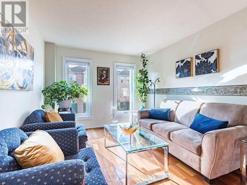 20 - 2 Sir Lou Drive, Brampton, ON - Indoor Photo Showing Living Room