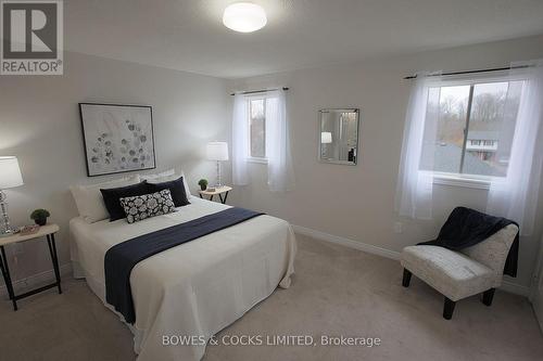 1830 Stratton Avenue, Peterborough (Otonabee), ON - Indoor Photo Showing Bedroom