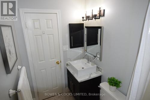 1830 Stratton Avenue, Peterborough (Otonabee), ON - Indoor Photo Showing Bathroom