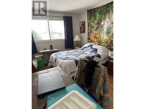 2827-2829 Alexander Crescent, Prince George, BC - Indoor Photo Showing Bedroom