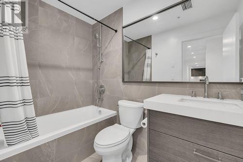 1164 Ellis Street Unit# 1, Kelowna, BC - Indoor Photo Showing Bathroom