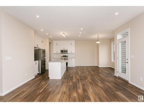 20516 22 Ave Nw, Edmonton, AB - Indoor Photo Showing Kitchen