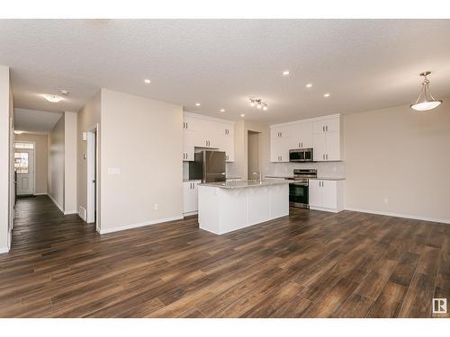 20516 22 Ave Nw, Edmonton, AB - Indoor Photo Showing Kitchen