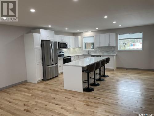 1921 95Th Street, North Battleford, SK - Indoor Photo Showing Kitchen With Stainless Steel Kitchen With Upgraded Kitchen