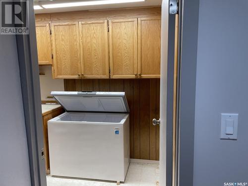 1921 95Th Street, North Battleford, SK - Indoor Photo Showing Laundry Room