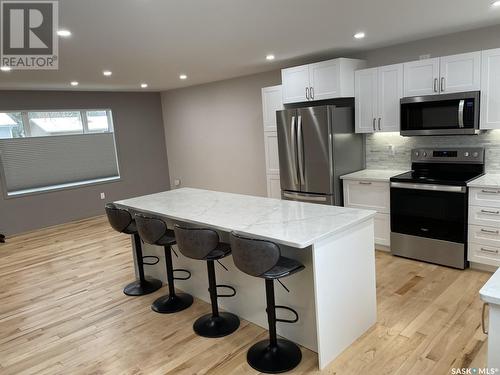 1921 95Th Street, North Battleford, SK - Indoor Photo Showing Kitchen With Stainless Steel Kitchen