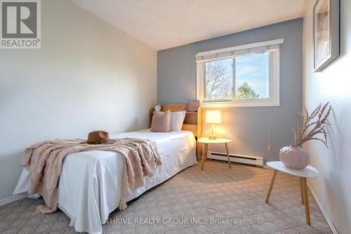 40 - 101 Highview Avenue E, London, ON - Indoor Photo Showing Bedroom