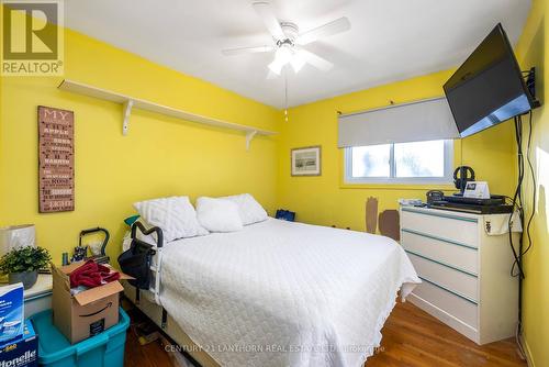 572 Whites Road, Quinte West, ON - Indoor Photo Showing Bedroom