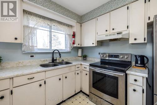 572 Whites Road, Quinte West, ON - Indoor Photo Showing Kitchen With Double Sink