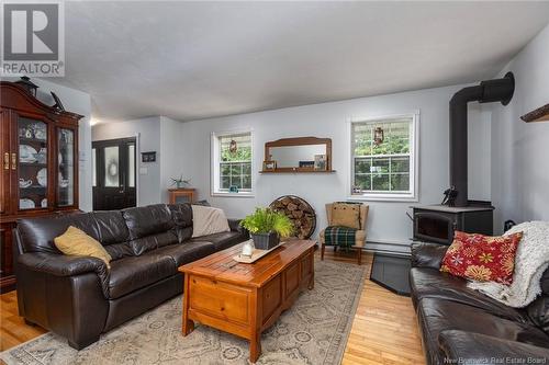 37 Princeton Avenue, Lower Coverdale, NB - Indoor Photo Showing Living Room