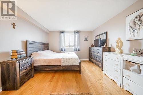 3936 Wyandotte Street East Unit# 709, Windsor, ON - Indoor Photo Showing Bedroom