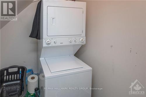 294 Espin Heights, Ottawa, ON -  Photo Showing Laundry Room