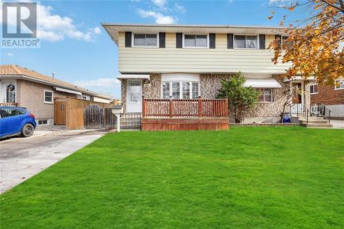 652 Stacy Court, Sarnia, ON - Outdoor With Deck Patio Veranda