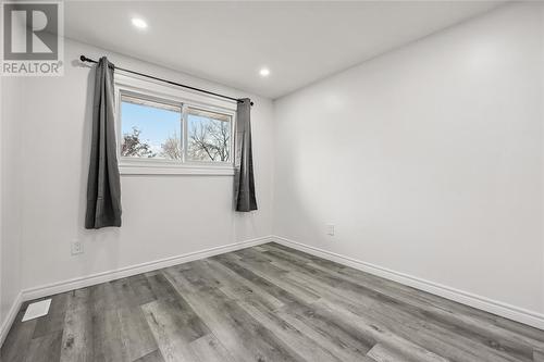 652 Stacy Court, Sarnia, ON - Indoor Photo Showing Other Room