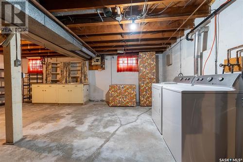 2215 Athol Street, Regina, SK - Indoor Photo Showing Laundry Room