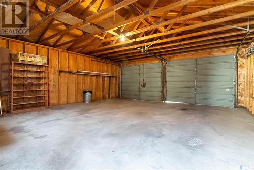 2215 Athol Street, Regina, SK - Indoor Photo Showing Garage