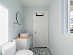 Powder room - 