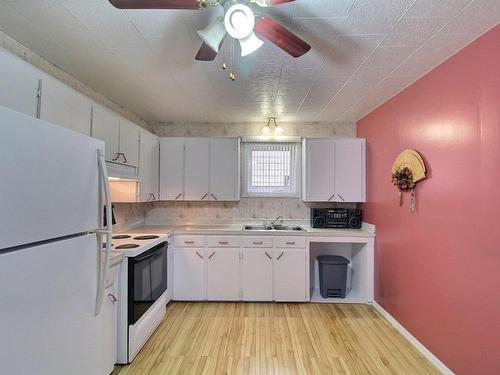 Cuisine - 1481 Route De St-Philippe, Val-D'Or, QC - Indoor Photo Showing Kitchen With Double Sink