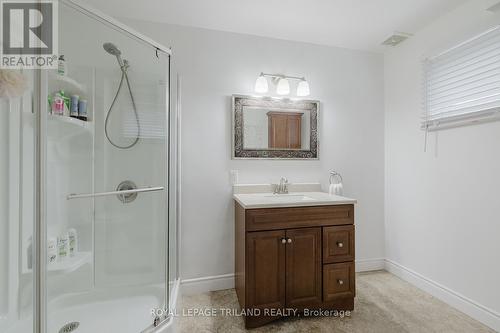 1649 Aldersbrook Road, London, ON - Indoor Photo Showing Bathroom