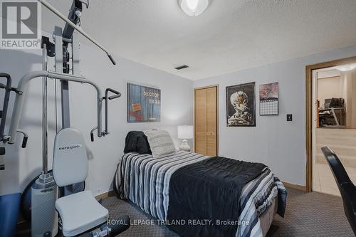 1649 Aldersbrook Road, London, ON - Indoor Photo Showing Bedroom