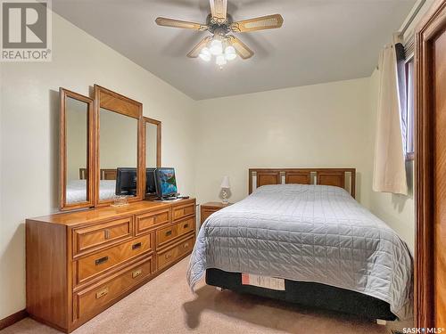 9026 16Th Avenue, North Battleford, SK - Indoor Photo Showing Bedroom