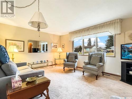 9026 16Th Avenue, North Battleford, SK - Indoor Photo Showing Living Room