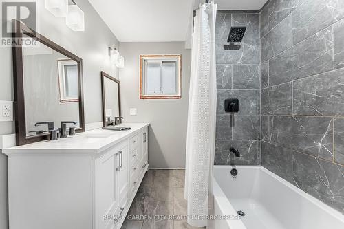 674 Clare Avenue, Welland (767 - N. Welland), ON - Indoor Photo Showing Bathroom